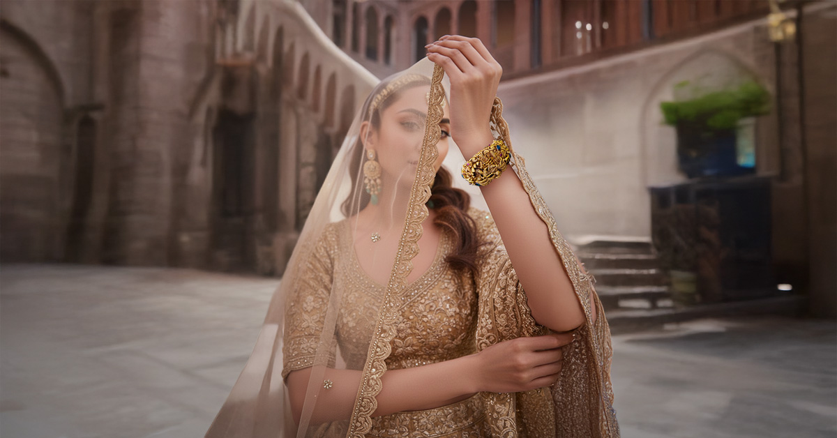 1200x628px-PlainGoldBangle-WamanHariPetheJewellers (1)